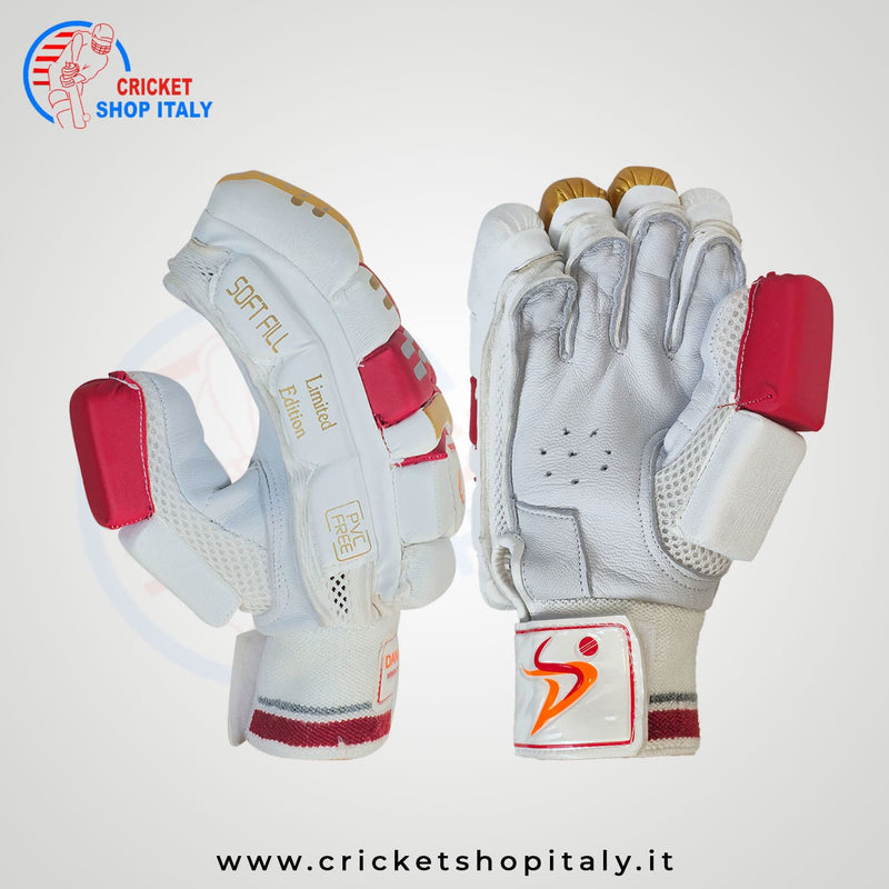 Ds Red/Gld Cricket Batting Gloves