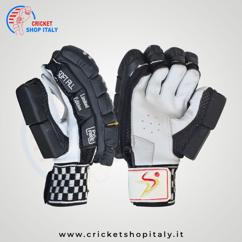 Ds 1.0 Black Cricket Batting Gloves