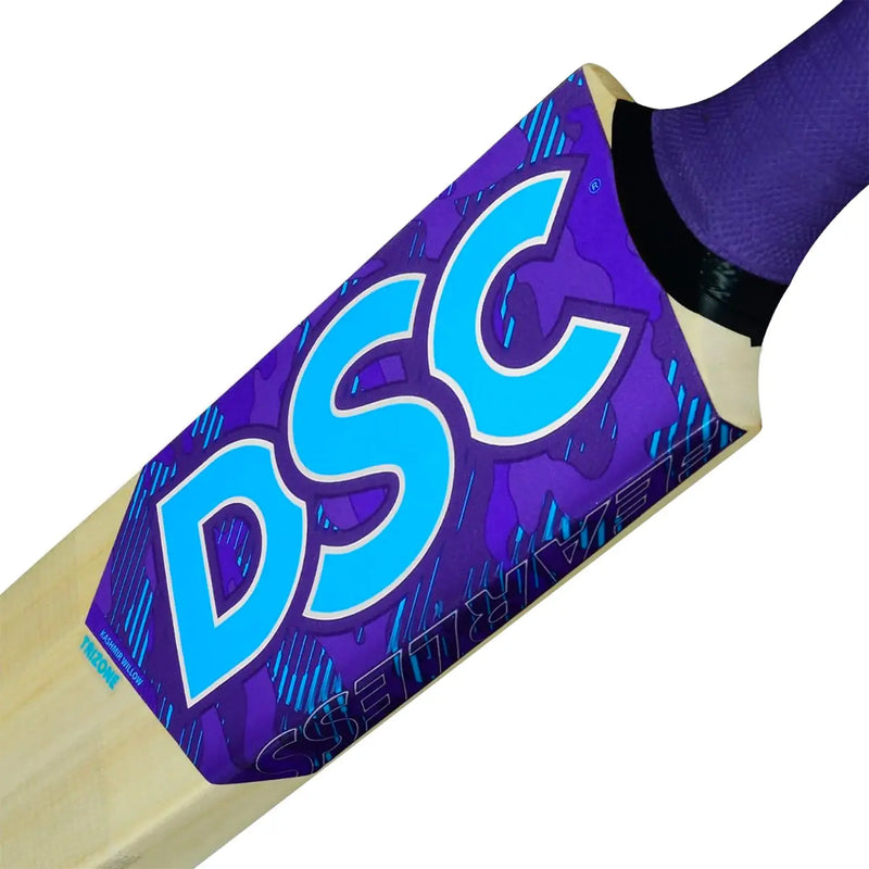 Icône linéaire de batte de cricket. Équipement pour les batssmen. Bloc Icône linéaire de batte de cricket. Équipement pour les batssmen. Bloc